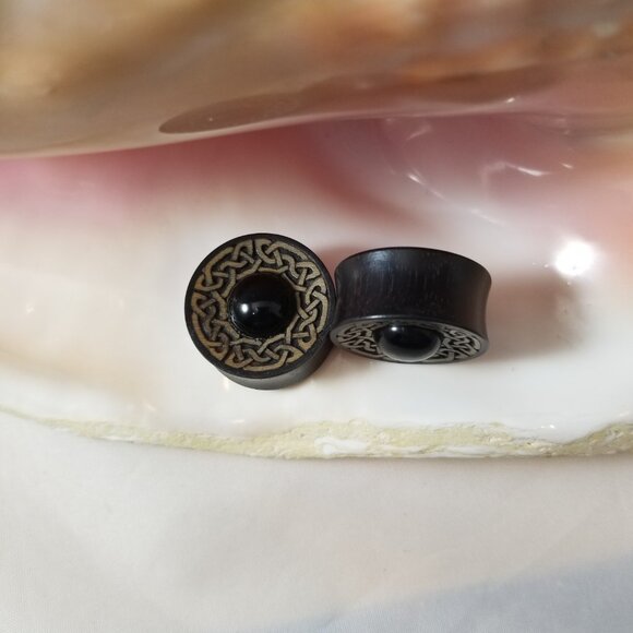 Pair 34mm Arang wood organic plugs gauge w onyx center and gold knotwork design - Picture 2 of 3